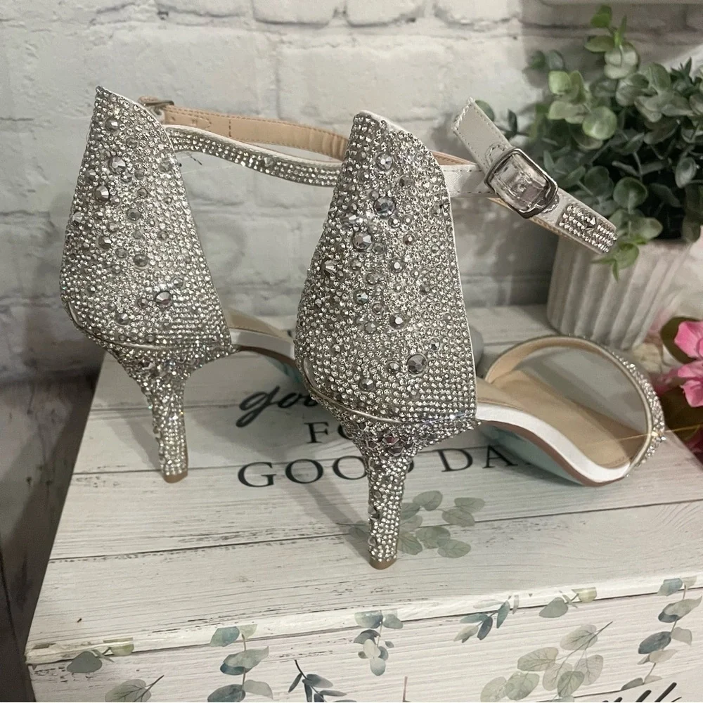 Betsy Johnson Crystal White Rhinestone Open  Toe Heel Sandals  Formal Shoes 11 M